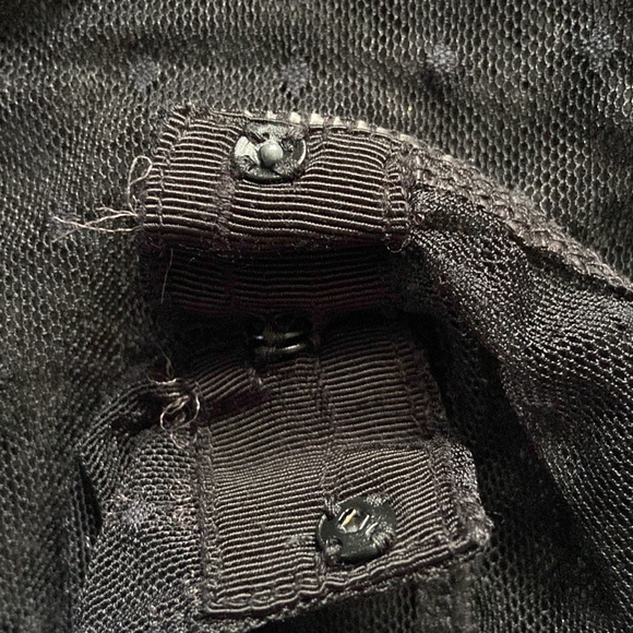 5/$20 Lacy body suit - Picture 5 of 8